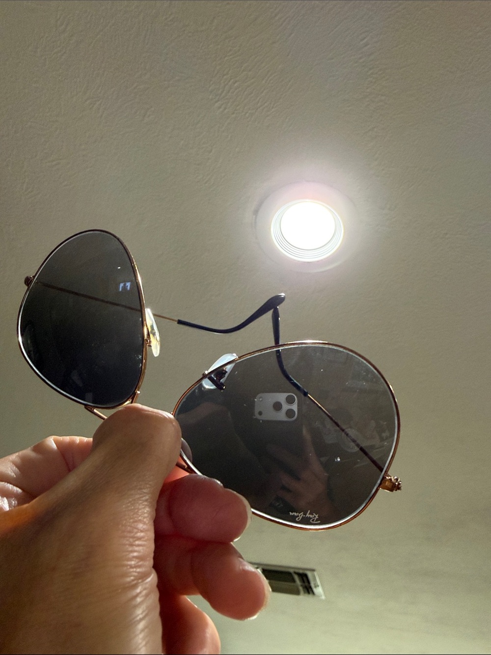 Ray-Ban Gold Frame Sunglasses with Black Lenses - Picture 8 of 8